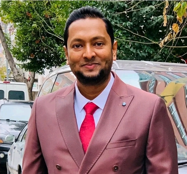 বিড়িতে সুখ টান দিয়েও দাঁড়িপাল্লায় ভোট চাইলে আল্লাহ মাফ করে দিতে পারে